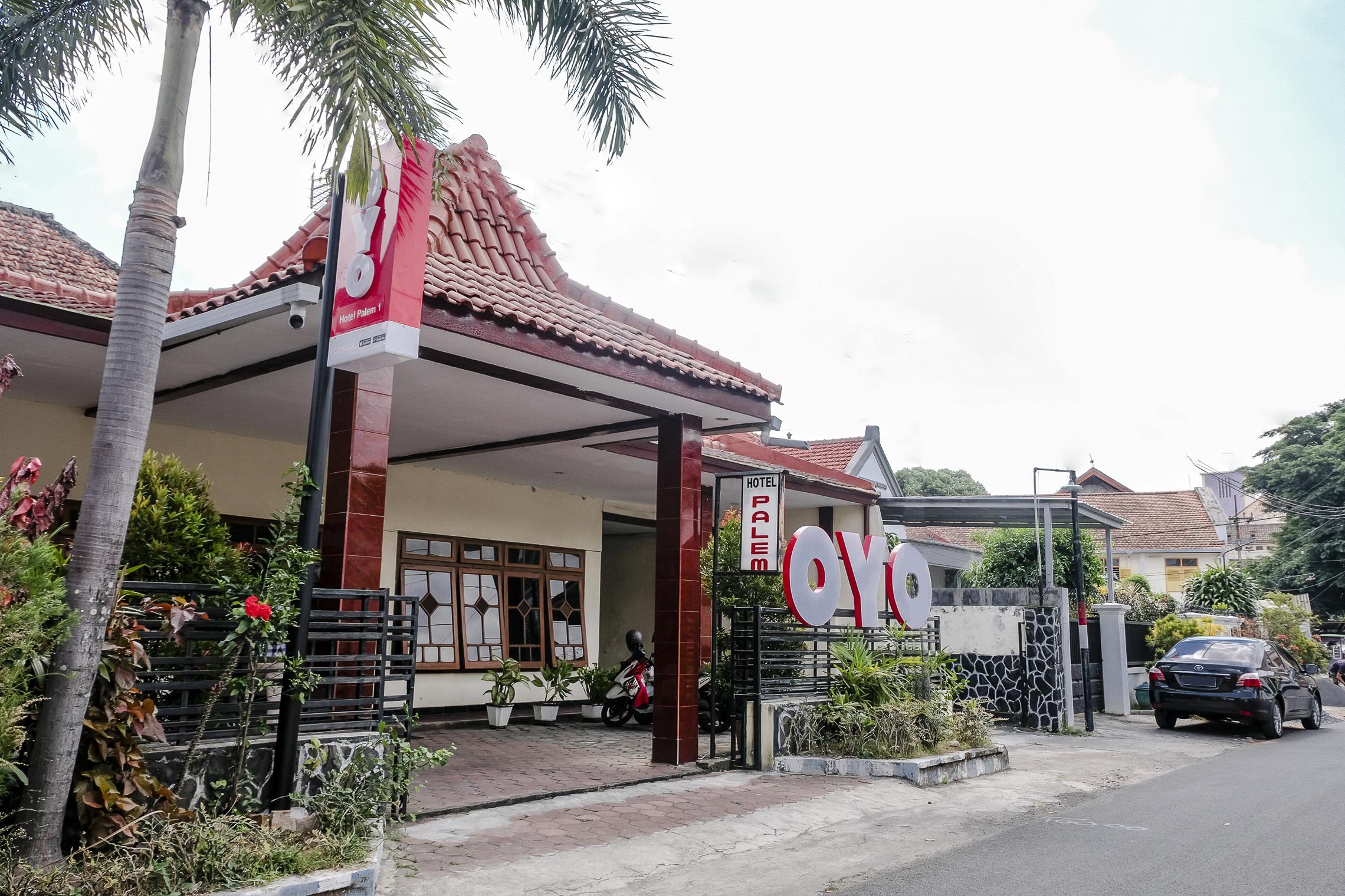 Hotel Palem 1 Syariah Redpartner Malang Exterior photo